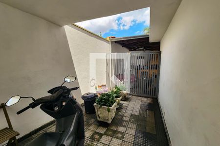 Casa à venda com 208m², 3 quartos e 4 vagasGaragem