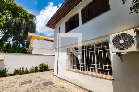 Casa à venda com 208m², 3 quartos e 4 vagasGaragem