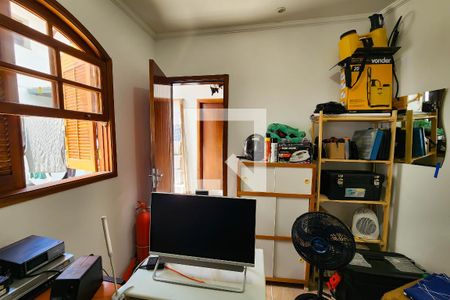 Casa à venda com 208m², 3 quartos e 4 vagasQuarto dos fundos