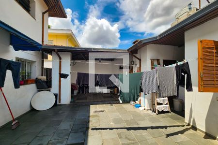 Casa à venda com 208m², 3 quartos e 4 vagasQuintal