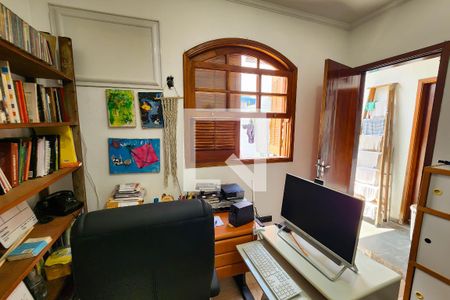 Casa à venda com 208m², 3 quartos e 4 vagasQuarto dos fundos