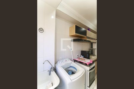 Apartamento à venda com 48m², 2 quartos e sem vagaCozinha e Área de Serviço