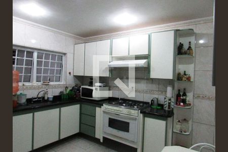 Casa à venda com 126m², 3 quartos e 1 vaga