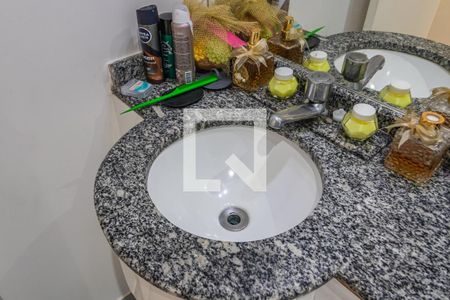 Banheiro Social de apartamento à venda com 2 quartos, 54m² em Vila Boa Vista, Barueri