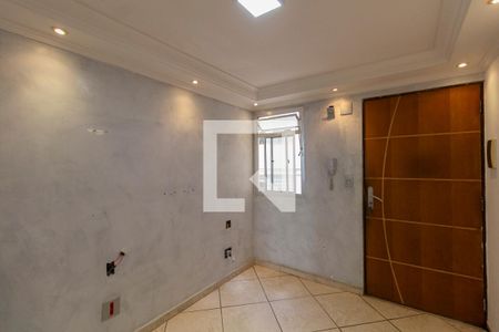 Sala de apartamento para alugar com 2 quartos, 46m² em Conjunto Residencial José Bonifácio, São Paulo