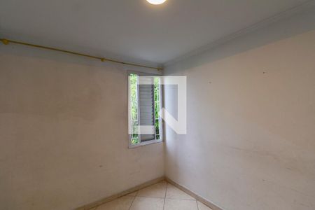 Quarto 2 de apartamento para alugar com 2 quartos, 46m² em Conjunto Residencial José Bonifácio, São Paulo