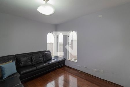 Casa à venda com 385m², 5 quartos e 6 vagas Casa à venda com 385m², 5 quartos e 6 vagasSala 4