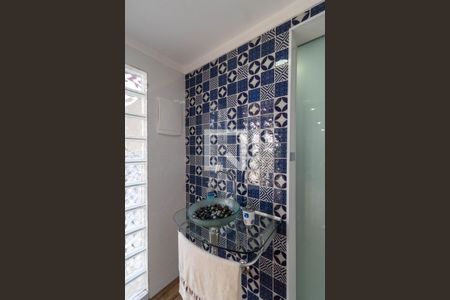 Casa à venda com 385m², 5 quartos e 6 vagas Casa à venda com 385m², 5 quartos e 6 vagasBanheiro 2