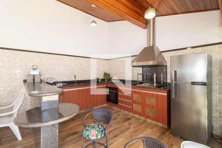 Casa à venda com 385m², 5 quartos e 6 vagas Casa à venda com 385m², 5 quartos e 6 vagasChurrasqueira