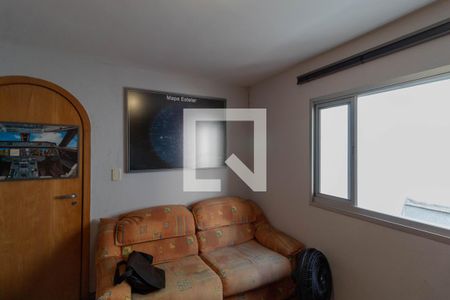 Casa à venda com 385m², 5 quartos e 6 vagas Casa à venda com 385m², 5 quartos e 6 vagasQuarto 1