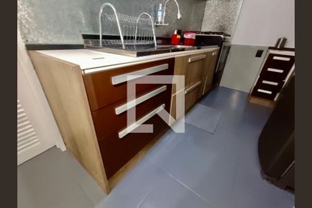 Apartamento à venda com 150m², 3 quartos e 1 vaga Apartamento à venda com 150m², 3 quartos e 1 vagaCozinha