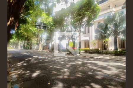 Apartamento à venda com 150m², 3 quartos e 1 vaga Apartamento à venda com 150m², 3 quartos e 1 vagaÁrea comum