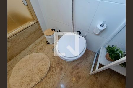 Apartamento à venda com 150m², 3 quartos e 1 vaga Apartamento à venda com 150m², 3 quartos e 1 vagaBanheiro 2