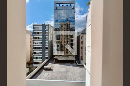 Apartamento à venda com 150m², 3 quartos e 1 vaga Apartamento à venda com 150m², 3 quartos e 1 vagaÁrea de serviço