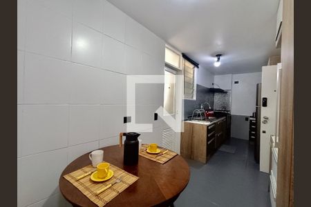 Apartamento à venda com 150m², 3 quartos e 1 vaga Apartamento à venda com 150m², 3 quartos e 1 vagaCozinha