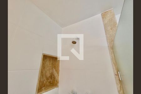 Apartamento à venda com 150m², 3 quartos e 1 vaga Apartamento à venda com 150m², 3 quartos e 1 vagaBanheiro 2