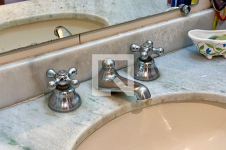 Apartamento à venda com 120m², 3 quartos e 2 vagasBanheiro da Suíte