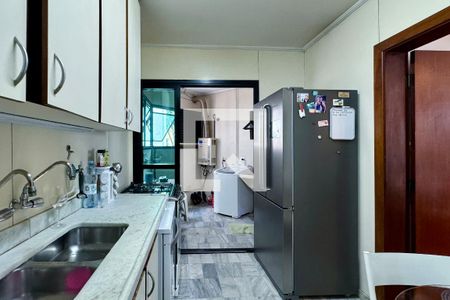 Apartamento à venda com 120m², 3 quartos e 2 vagasCozinha