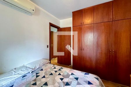 Apartamento à venda com 120m², 3 quartos e 2 vagasQuarto 2