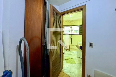 Apartamento à venda com 120m², 3 quartos e 2 vagasQuarto de Serviço