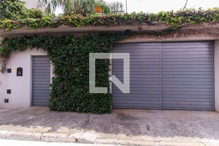 Casa para alugar com 160m², 3 quartos e 2 vagas Casa para alugar com 160m², 3 quartos e 2 vagasFachada