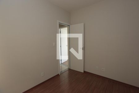 Quarto 2 de apartamento à venda com 2 quartos, 52m² em Jardim Vera Cruz, Contagem