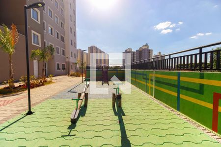 Apartamento à venda com 35m², 2 quartos e 1 vaga Apartamento à venda com 35m², 2 quartos e 1 vagaÁrea comum - Playground