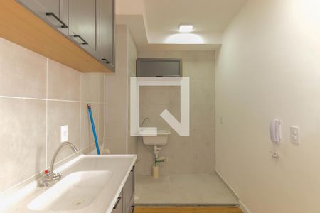 Apartamento à venda com 35m², 2 quartos e 1 vaga Apartamento à venda com 35m², 2 quartos e 1 vagaCozinha e Área de Serviço