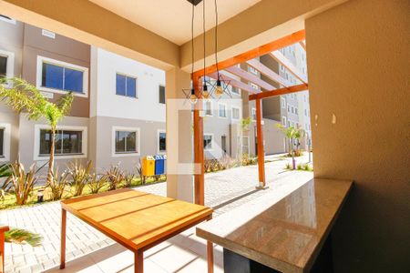 Apartamento à venda com 35m², 2 quartos e 1 vaga Apartamento à venda com 35m², 2 quartos e 1 vagaÁrea comum - Churrasqueira
