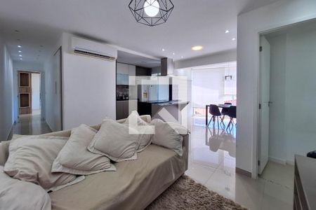 Apartamento à venda com 77m², 2 quartos e 1 vagaSala