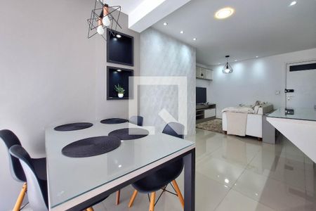 Apartamento à venda com 77m², 2 quartos e 1 vagaSala