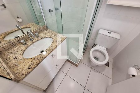 Apartamento à venda com 77m², 2 quartos e 1 vagaBanheiro da Suíte 1