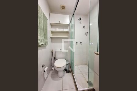 Apartamento à venda com 77m², 2 quartos e 1 vagaBanheiro da Suíte 2