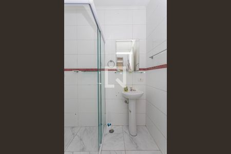 Banheiro de casa à venda com 6 quartos, 240m² em Cambuci, São Paulo