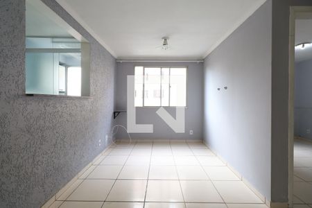 Sala de apartamento para alugar com 2 quartos, 44m² em Parque Sao Vicente, Santo André