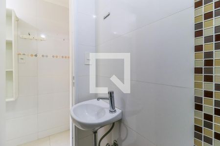 Apartamento para alugar com 60m², 2 quartos e 2 vagasBanheiro de serviço