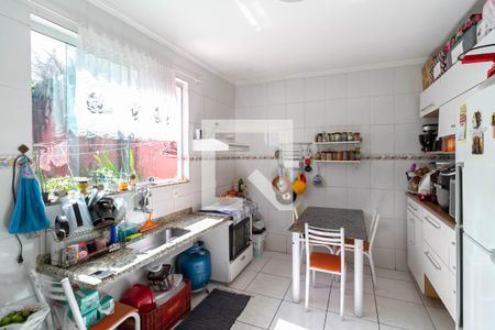 Casa à venda com 130m², 4 quartos e 3 vagas Casa à venda com 130m², 4 quartos e 3 vagasCozinha