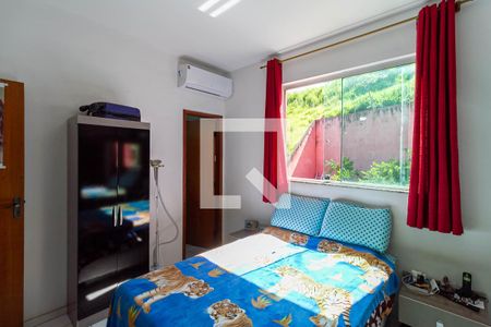 Casa à venda com 130m², 4 quartos e 3 vagas Casa à venda com 130m², 4 quartos e 3 vagasSuíte