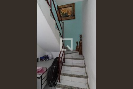 Escada de casa à venda com 4 quartos, 130m² em Manacás, Belo Horizonte