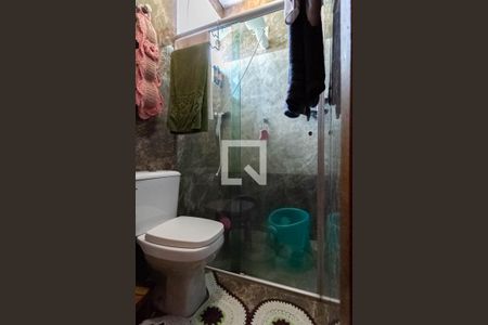 Casa à venda com 130m², 4 quartos e 3 vagas Casa à venda com 130m², 4 quartos e 3 vagasBanheiro social