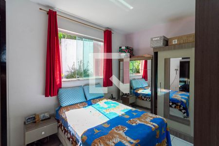 Casa à venda com 130m², 4 quartos e 3 vagas Casa à venda com 130m², 4 quartos e 3 vagasSuíte