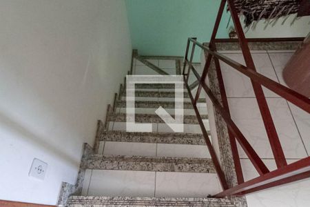 Escada de casa à venda com 4 quartos, 130m² em Manacás, Belo Horizonte