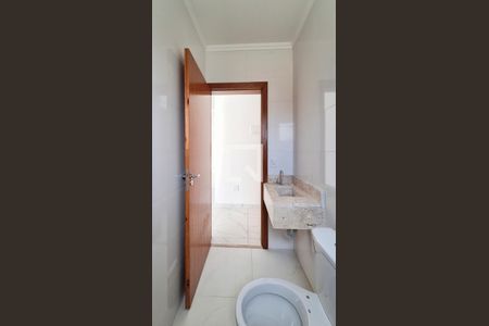 Apartamento à venda com 77m², 2 quartos e 2 vagas Apartamento à venda com 77m², 2 quartos e 2 vagasBanheiro