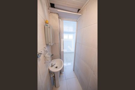 Banheiro de casa para alugar com 1 quarto, 34m² em Adélia Afonso, Taubaté