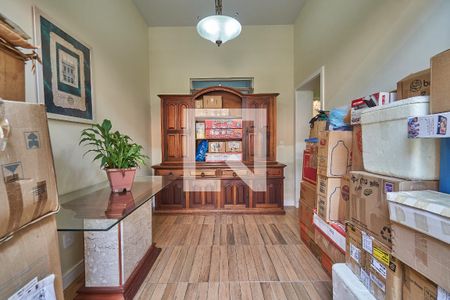 Casa à venda com 270m², 5 quartos e sem vaga Casa à venda com 270m², 5 quartos e sem vagaQuarto 3