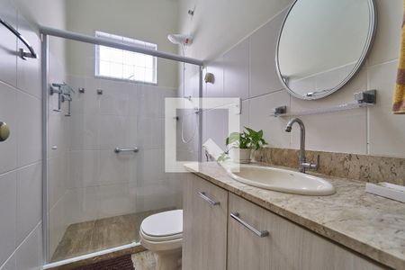 Casa à venda com 270m², 5 quartos e sem vaga Casa à venda com 270m², 5 quartos e sem vagaBanheiro 2