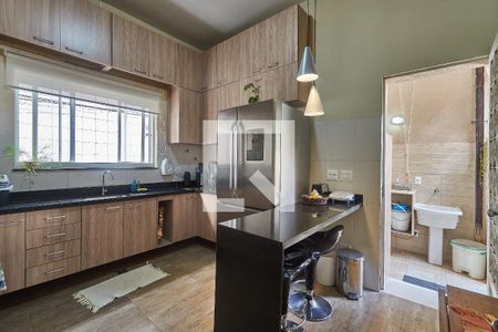 Casa à venda com 270m², 5 quartos e sem vaga Casa à venda com 270m², 5 quartos e sem vagaCozinha