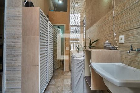 Casa à venda com 270m², 5 quartos e sem vaga Casa à venda com 270m², 5 quartos e sem vagaÁrea de Serviço