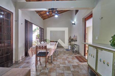 Casa à venda com 270m², 5 quartos e sem vaga Casa à venda com 270m², 5 quartos e sem vagaTerraço Gourmet