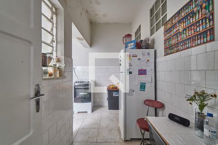 Casa à venda com 270m², 5 quartos e sem vaga Casa à venda com 270m², 5 quartos e sem vagaCasa 2 Cozinha